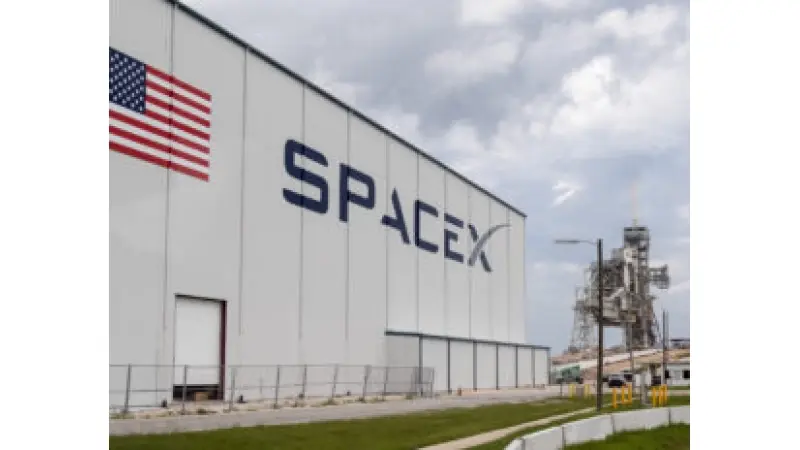 טיל ממריא, נאס"א| צילום: אולג יעקבלב, שאטרסטוק