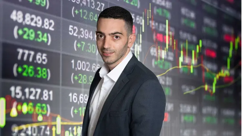 מתן שטרית, הכלכלן הראשי הפניקס (צילום רמי זרנגר באדיבות קבוצת הפניקס, shutterstock)