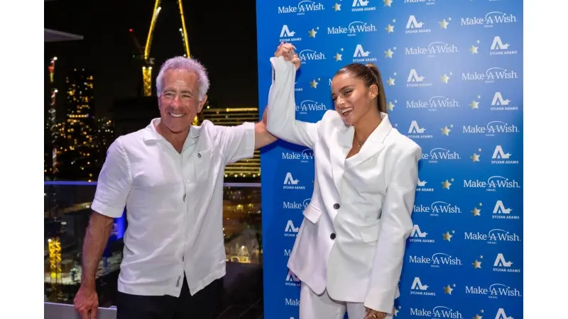 נועה קירל וסילבן אדמס (צילום שאולי לנדנר)