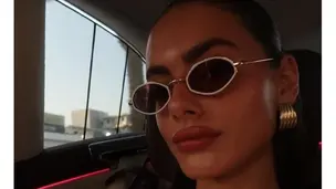  בסטרפלס ומיני לבנה: יעל שלביה נראית כמו כלה | Fashion Forward 
