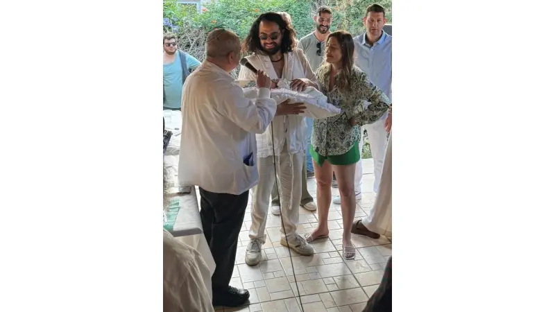 בניה ברבי בברית (צילום אינסטגרם)