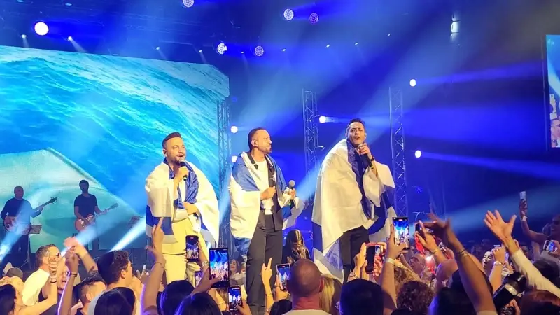 הפרויקט של רביבו, קבלת שבת, האנגר 11. צילום יניב לוי