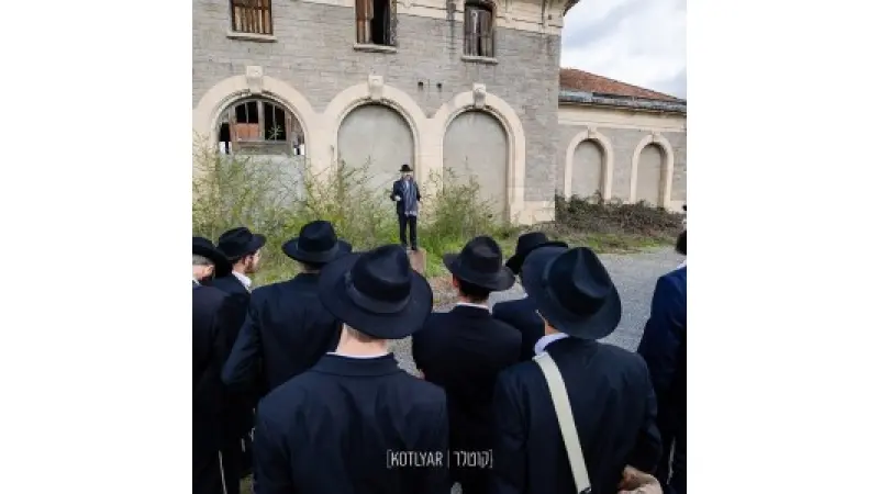 No description available