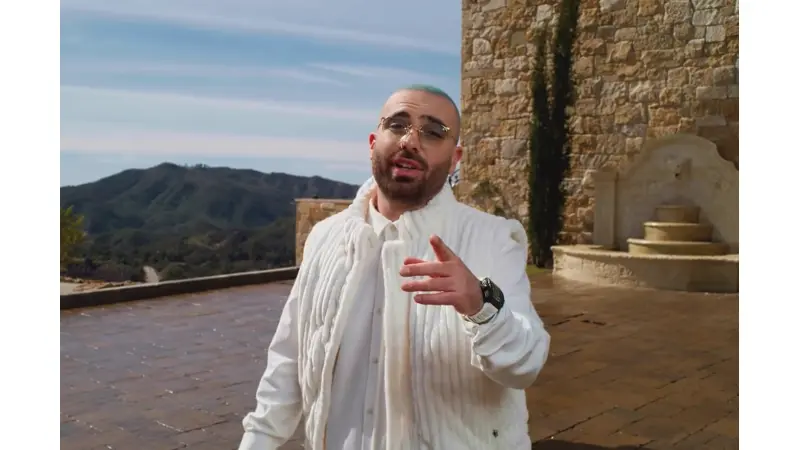 עומר אדם (צילום צילום מסך יוטיוב)