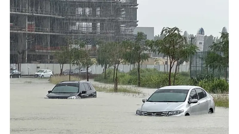 שיטפונות בדובאי | צילום: רויטרס