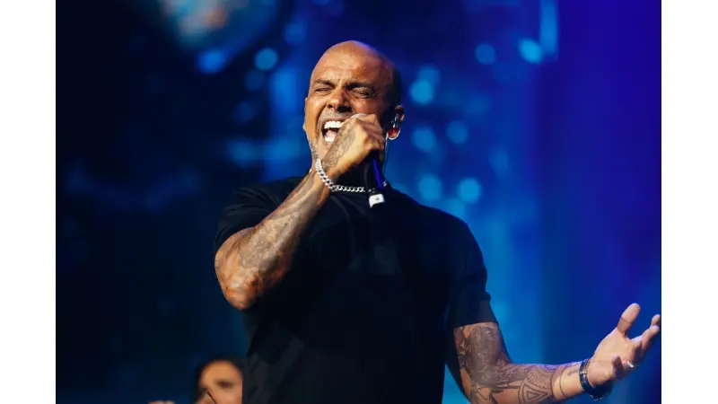 אייל גולן (צילום גירץ הפקות)