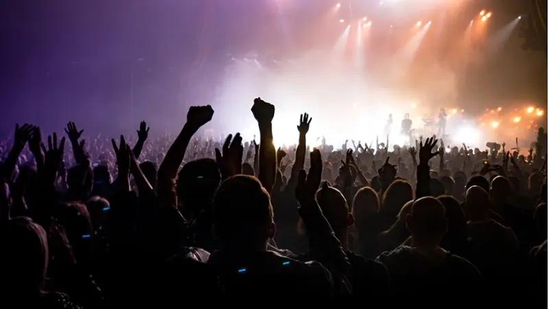 הופעה (צילום unsplash)