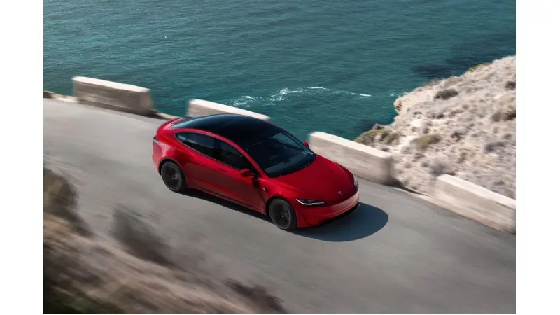 ר×× ××ס×× Model 3 Performance ××רסת 2024 (××§×ר ×ס××)