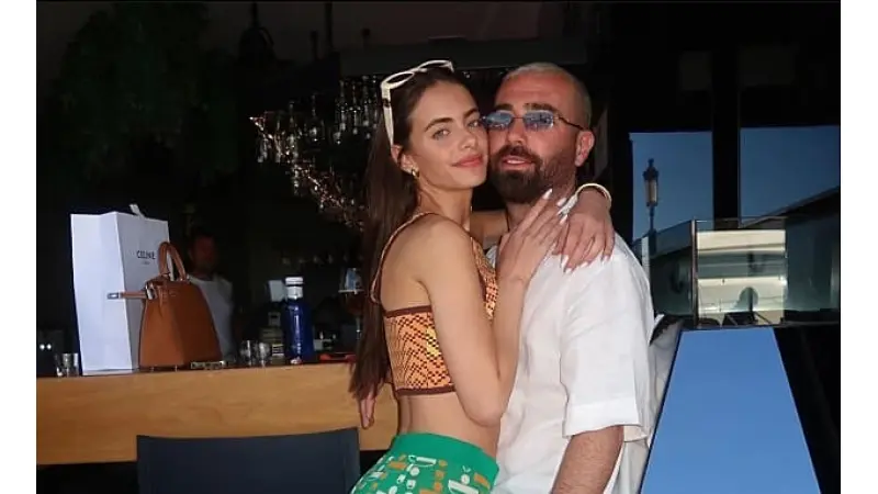 הנשים של חייו. יעל שלביה עומר אדם ואמו ושרון | צילום: אינסטגרם