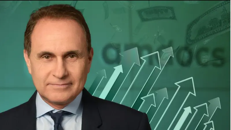 שוקי שפר (צילום יחצ, shutterstock)