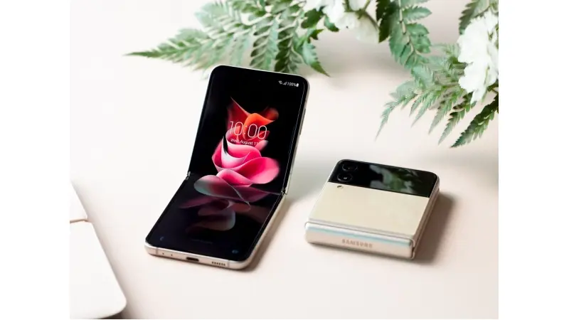 סמארטפון מתקפל Galaxy Z Flip3 (צילום סמסונג)