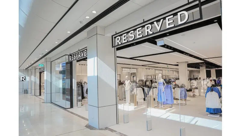 סניף ריזרבד בקניון עזריאלי ירושלים מלחה (צילום ארנון בוסאני)